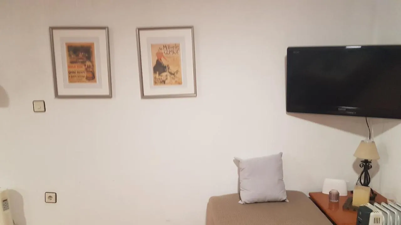Los Valles Junto Al Telesilla Reformado 2022 Mobiliario Actualizado Serra Nevada